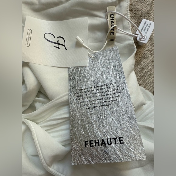 NWT Fehaute White Pleated Chiffon V Neck Long Sleeve A-Line Maxi Dress Sz 10 - Picture 11 of 13